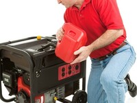 Заправка бензогенератора